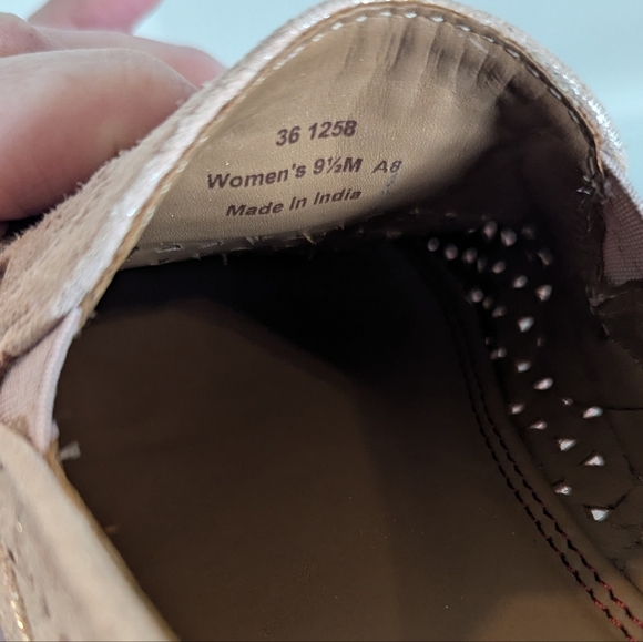 Trask Ali Metallic Perforated Loafer - Dusty Pink - sz 9.5 - Picture 5 of 6